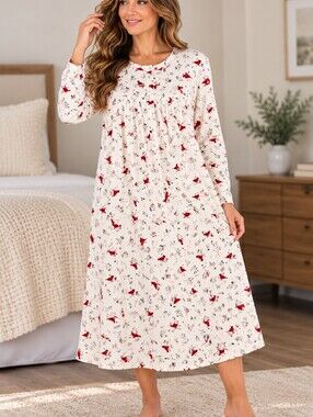 Aria White W/ Red Cardinals L Sleeve Soft Poly Span Flannel Nightgown. Ladies L